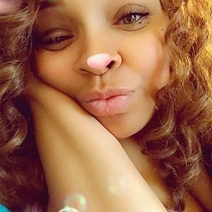 Meet your Posher, Chanelle